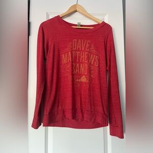 Women’s fitted Dave Matthews Band long-sleeve shirt in red
